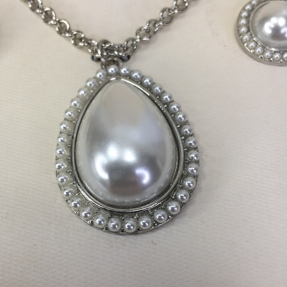 New Kim Rogers Necklace & Earring set pearl teardrop round 20" silver tone chain - Picture 3 of 6